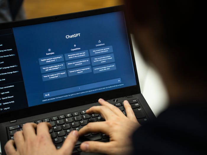 Kết hợp ChatGPT với chuyên môn con người