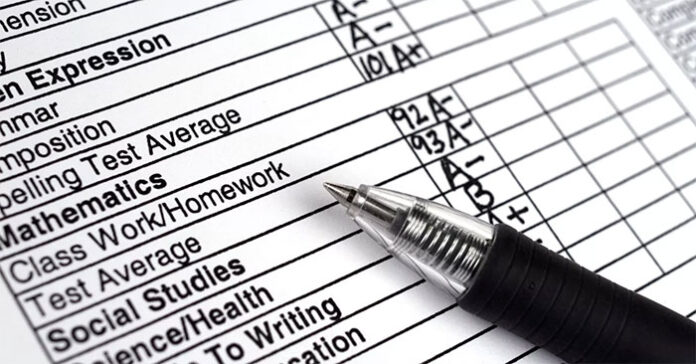 AI Chấm Bài: Giải Pháp Tự Động Giúp Giáo Viên & Học Sinh Tiết Kiệm 80% Thời Gian