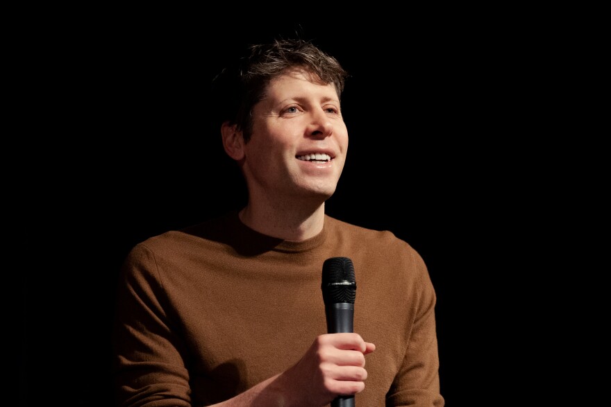 Sam Altman trong một buổi phỏng vấn